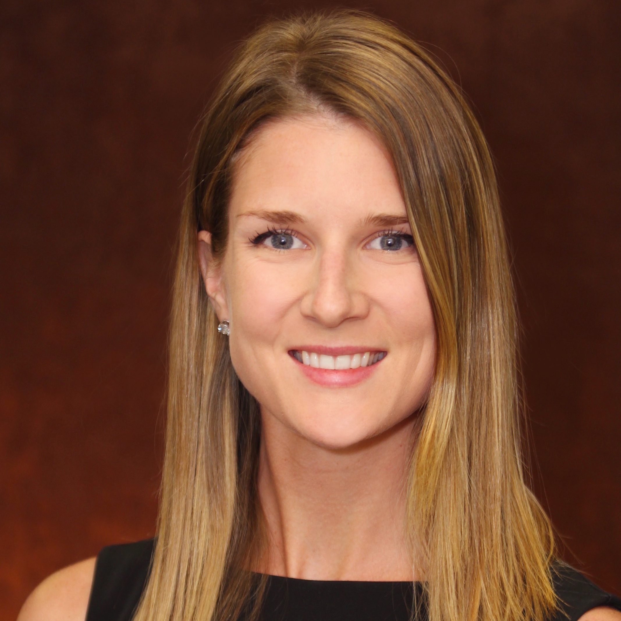 Hayley Wood Bates, Senior Financial Advisor, Signature Estate & Investment Advisors